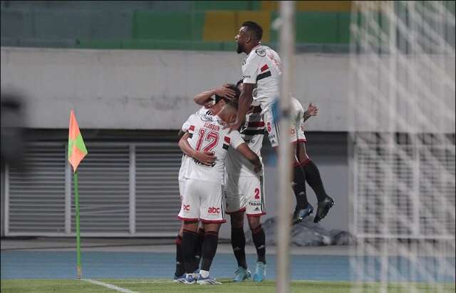 S&atilde;o Paulo vence Jorge Wilstermann por 3 a 1 e sai em vantagem na Sul-America