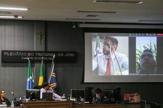 Isaac durante depoimento, por videoconferência, ao juiz Carlos Alberto Garcete nesta manhã (Foto: Henrique Kawaminami)