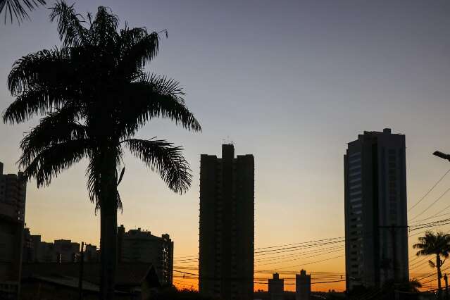 Altas temperaturas e baixa umidade do ar predominam nesta sexta