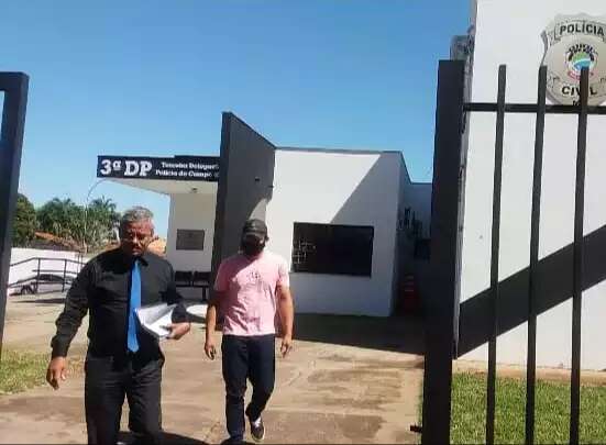 Motorista que atropelou gari se apresenta &agrave; pol&iacute;cia e nega ter bebido