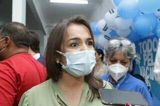 Prefeita de Campo Grande, Adriane Lopes no lançamento da campanha &#39;Dia D&#39; de vacinação. (Foto: Kísie Ainoã)