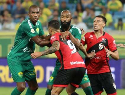 Cuiabá e Atlético-GO empatam em 1 a 1 na Arena Pantanal