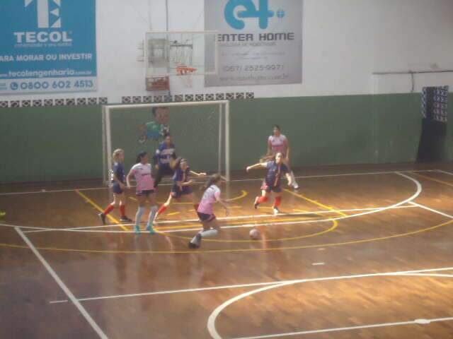 S&aacute;bado foi marcado por disputas acirradas na Copa Pelezinho Feminino de futsal 