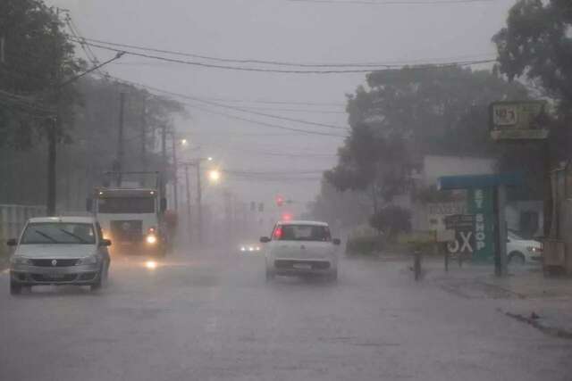 Abril registra mais de 20% acima do esperado de chuvas em Campo Grande