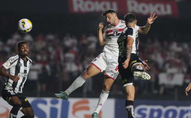 S&atilde;o Paulo vence o Santos por 2 a 1 no Morumbi