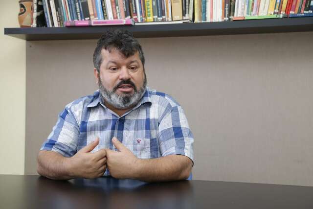 Diretor de universidade paraguaia quer espaço na Câmara para debater Revalida - Política - Campo Grande News