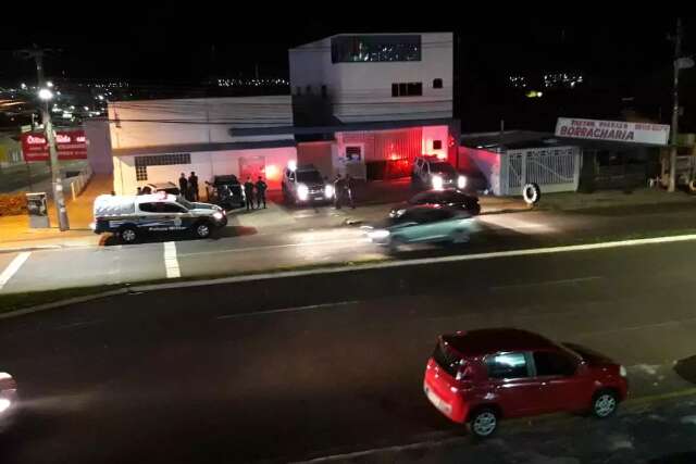B&ecirc;bado, militar do Ex&eacute;rcito &eacute; perseguido e preso ap&oacute;s confus&atilde;o em bar