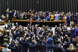 Parlamentares durante a sessão desta quarta-feira (04). (Foto: Paulo Sergio/Câmara dos Deputados)