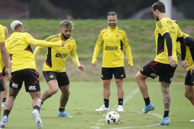 Domingo de grandes jogos tem Flamengo, Palmeiras e S&atilde;o Paulo em campo