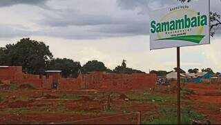 Início das construções irregulares no Loteamento Samambaia. (Foto: Arquivo)