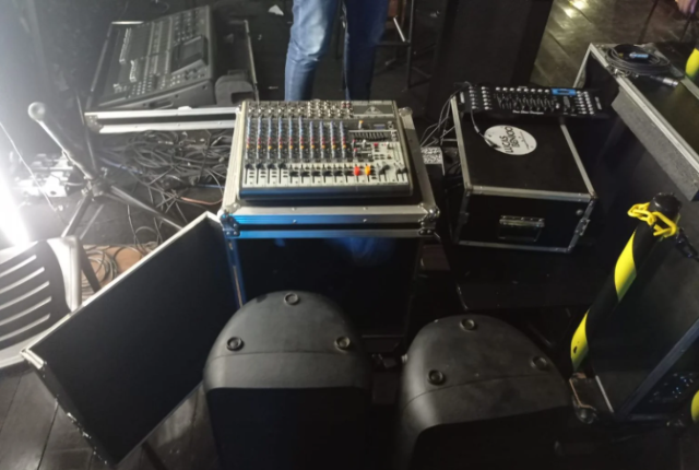 Fiscaliza&ccedil;&atilde;o encerra show e multa bar em R$ 5 mil por polui&ccedil;&atilde;o sonora