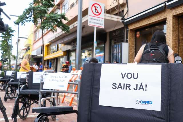 Campanha alerta: n&atilde;o pare em vagas de pessoas com defici&ecirc;ncia nem por 1 minuto