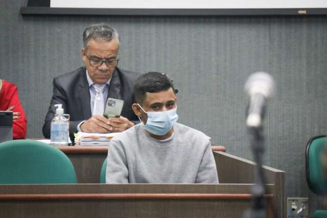 &quot;Ele n&atilde;o aceitou o fim&quot;, diz mulher que correu de ex e foi atingida por tiros