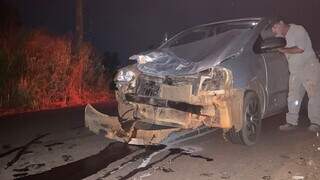 Volkswagen Fox e condutor após acidente. (Foto: Karine Alencar)