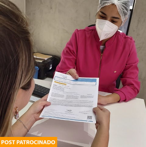 Febre, dor de cabeça e dores nas articulações. Pode ser dengue