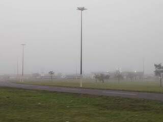 Neblina esta manha por volta das 6h na saída para Cuiabá. (Direto das Ruas)