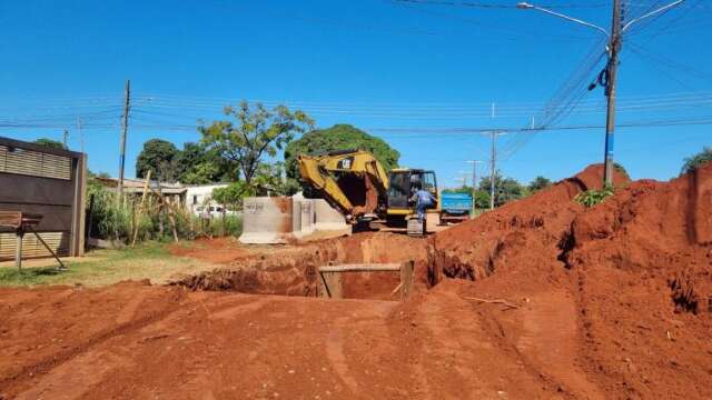 Obras de pavimenta&ccedil;&atilde;o do Bairro Nova Lima chegam em suas etapas finais 