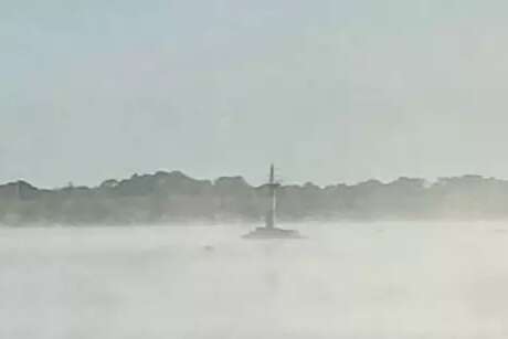 Cidade Branca amanhece com "nevoeiro de vapor" que encobriu Rio Paraguai