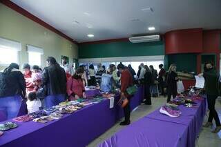Bazar da AACC/MS aconteceu na última quinta-feira (19). (Foto: Kísie Ainoã)