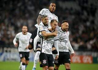 Corinthians recebe o São Paulo e defende liderança jogando em casa (Foto: meutimao.com.br )