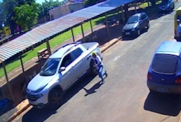 V&iacute;deo mostra tentativa de fuga e morte de rapaz em atentado no Aero Rancho