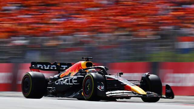 Verstappen vence GP da Espanha em dobradinha da Red Bull