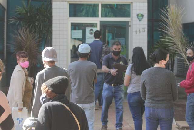 Sem tumulto p&oacute;s-greve, INSS volta a receber trabalhadores para per&iacute;cias