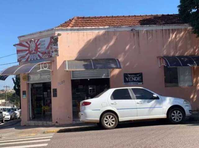 Dono de restaurante que filmava clientes no banheiro vai responder em liberdade