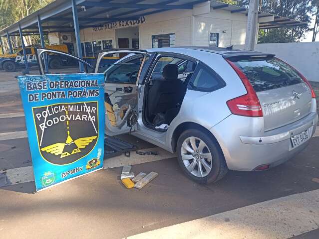 Traficante &eacute; preso a caminho do DF com R$ 206 mil de droga sob lataria de carro 