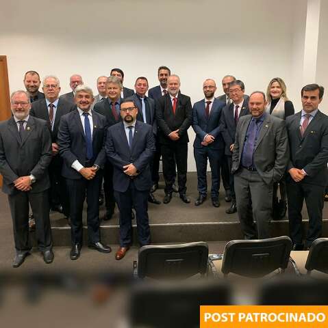 Uniodonto Mato Grosso do Sul visita lideranças do cooperativismo inglês