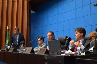 Reunião da CCJR também foi realizada no Plenário Deputado Júlio Maia.