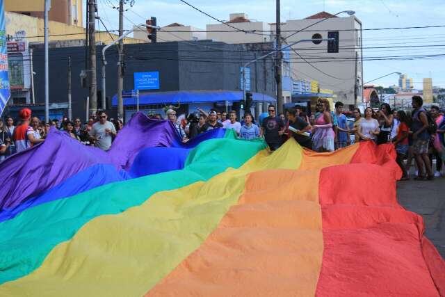 Em MS, 40 mil pessoas se declaram homossexuais ou bissexuais, segundo o IBGE