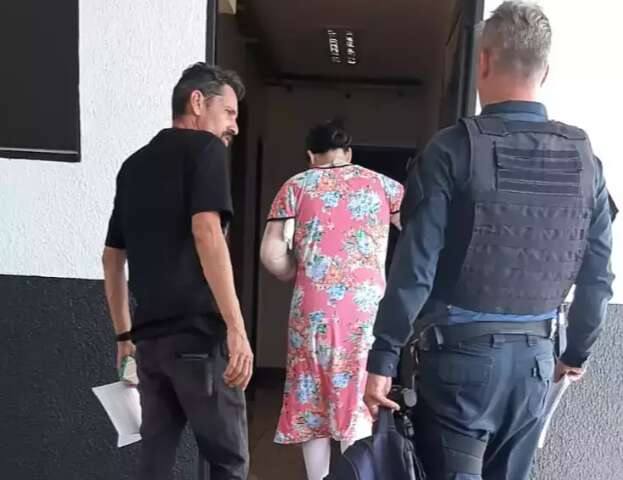 Jovem forja Pix e d&aacute; calote em cl&iacute;nica depois de turbinar peito e bumbum
