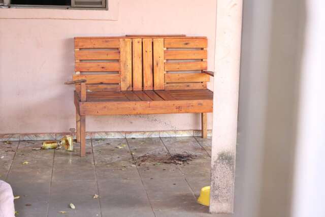 Vizinho esfaqueado tentou fugir de agressor ap&oacute;s briga