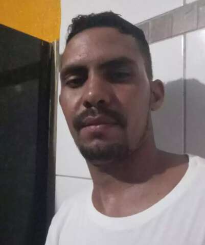 M&atilde;e pede ajuda para ter not&iacute;cias de filho que fugiu de cl&iacute;nica h&aacute; 19 dias