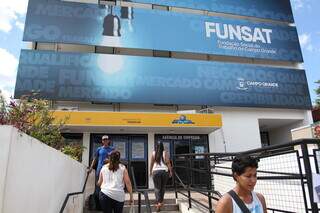 Entrada da Funsat, localizada na Rua 14 de Julho, na Capital. (Foto: Arquivo)