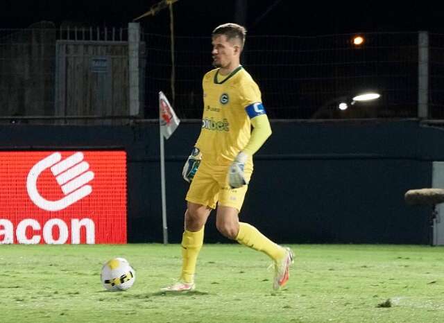 Goi&aacute;s elimina o Bragantino e garante vaga nas oitavas da Copa do Brasil 