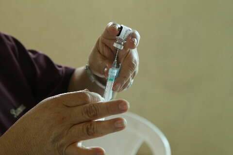Clínicas de Campo Grande não têm previsão para vacinar contra covid