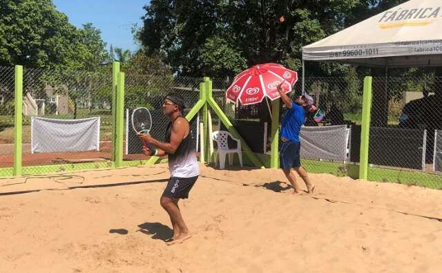 Torneio de beach tennis re&uacute;ne 200 competidores a partir de hoje na Capital