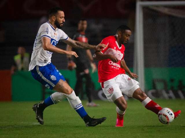 CRB e CSA n&atilde;o empolgam e saem de campo empatados em 0 a 0