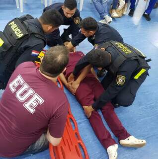 Boa parte do treinamento foi prático, para efetivamente formar o grupo. (Foto: Divulgação/UCP)