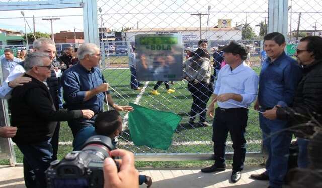 Governador inaugura arena esportiva e visita escola em reforma de Maracaju