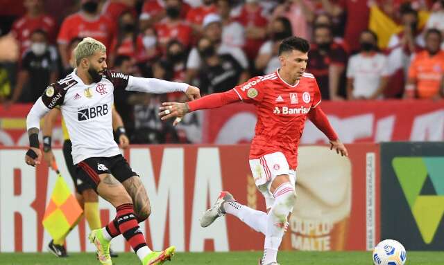 Com novo t&eacute;cnico, Flamengo encara o embalado Inter em Porto Alegre