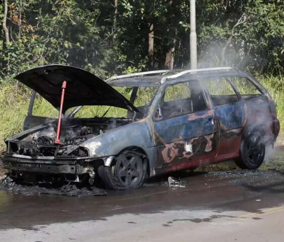 Comprado H Meses Carro Pega Fogo E Fica Destru Do Ap S Pane