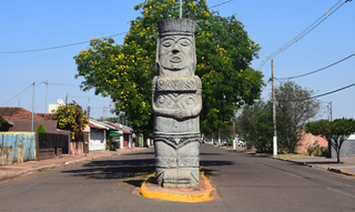 Monumento Indígena de Terenos, município com pouco mais de 22 mil habitantes. (Foto: divulgação / prefeitura)