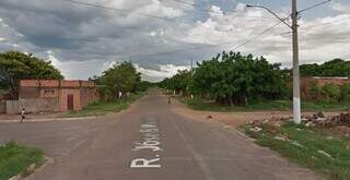 Rua José B. Maciel, no Bairro Guatós, onde fica a casa em que o homem foi resgatado. (Foto: Google Stret View)