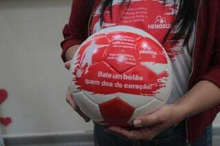 Campanha do Hemosul quer unir amor ao futebol com doa&ccedil;&atilde;o de sangue