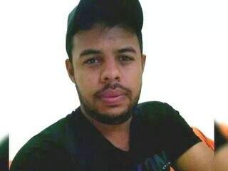 Adilson Ferreira dos Santos foi morto aos 23 anos, durante briga com agente penal (Foto/Arquivo)