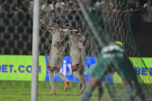 Com gols de Eden&iacute;lson e Alan, Inter vence o Goi&aacute;s por 2 a 1