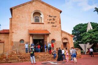 A festa é dedicada a Nossa Senhora Perpétuo Socorro, que é a Padroeira do Mato Grosso do Sul. (Foto: Arquivo Campo Grande News)